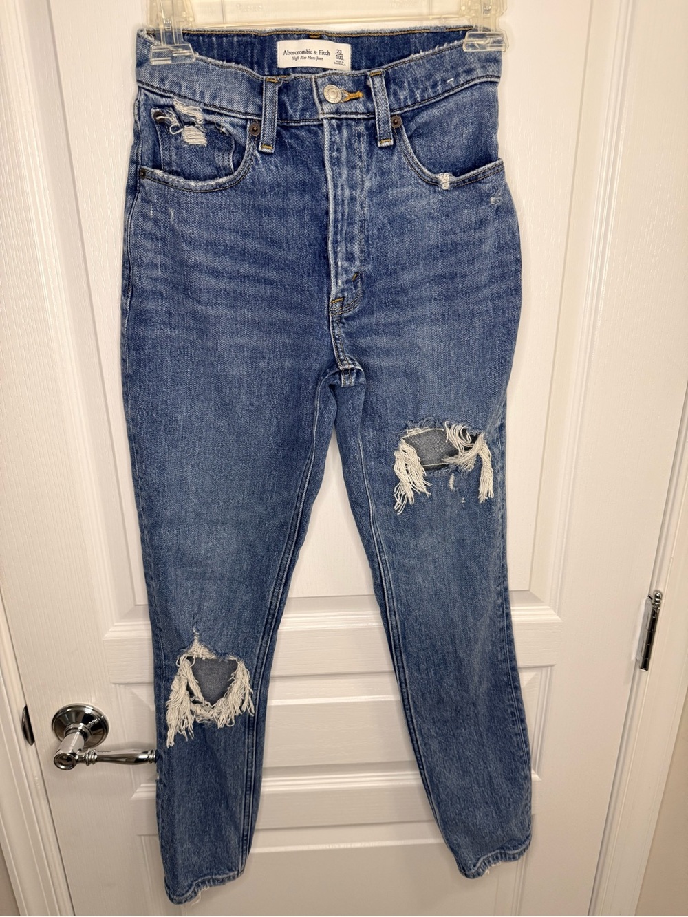 Abercrombie & Fitch Women's Ripped Medium Blue high rise mom jean size 23 - Picture 2 of 8
